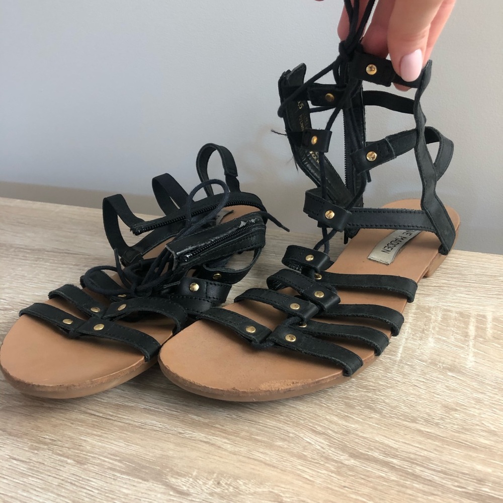 Steve Madden black gladiator sandals